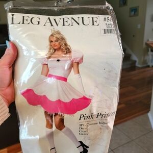 Princess Peach Halloween Costume